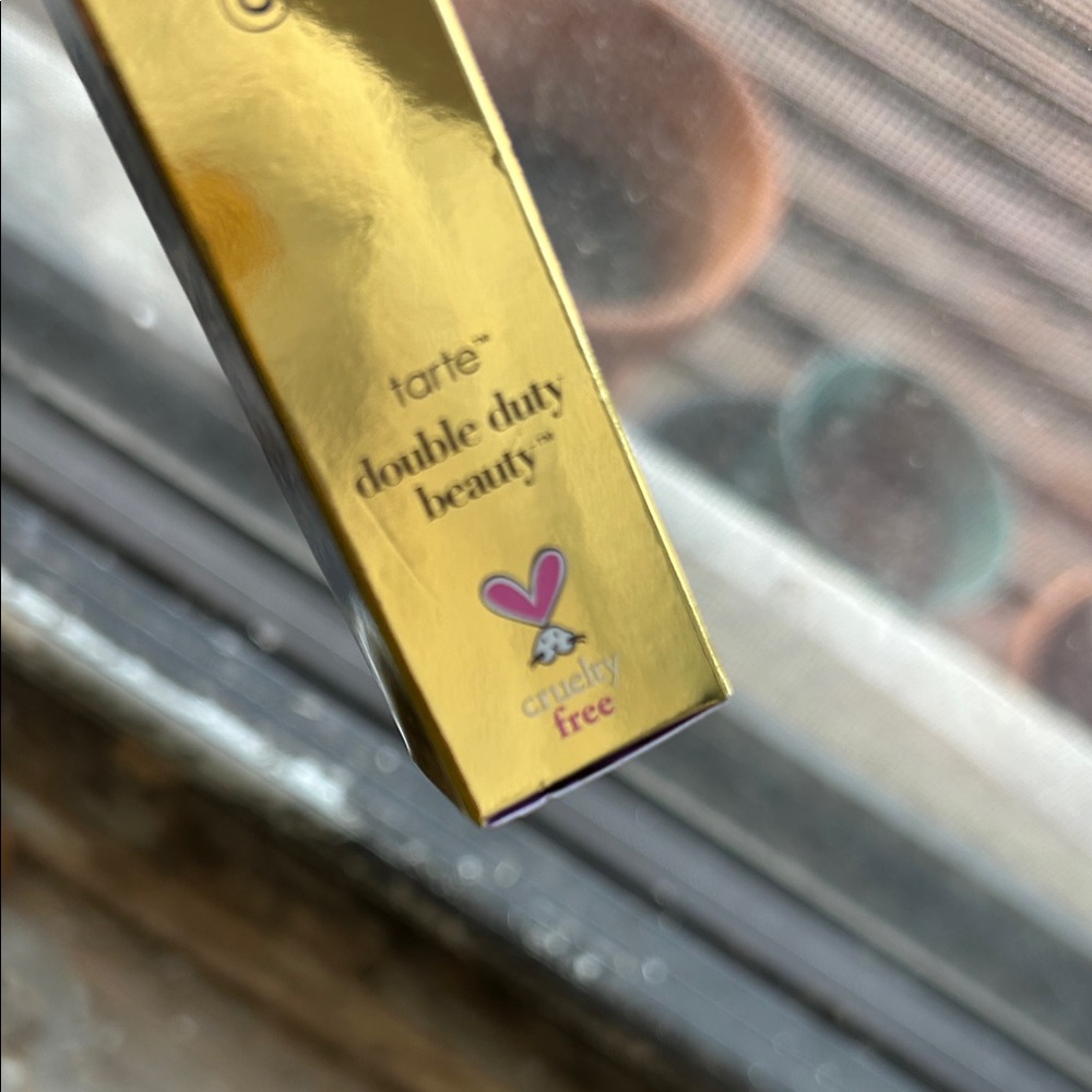 Tarte 3 Piece Kit Maneater Black Mascara,Tan Sand Concealer & Maracuja Juicy Lip - Picture 7 of 16
